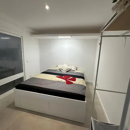 Center Monte Choro Flat With Pool شقة *